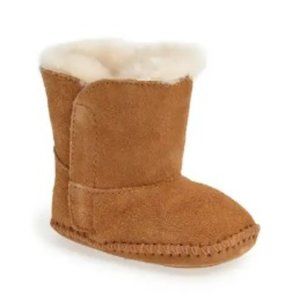 UGG Caden boots, Chestnut, size 2/3